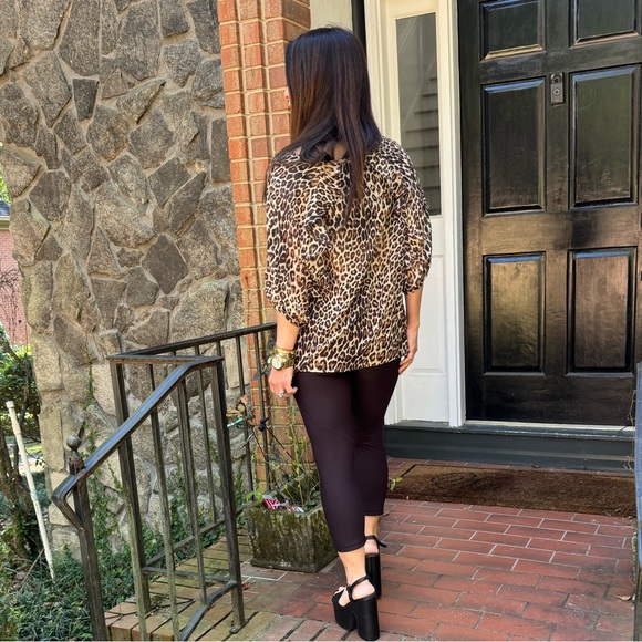 32 Boho Chic Leopard Top - Picture 3 of 4